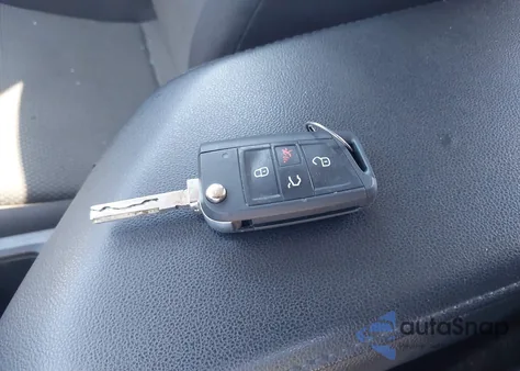 2021 Volkswagen Jetta 1.4T R-Line/1.4T S/1.4T Se z USA, uszkodzony, nr VIN 3VWC57BU3MM047529